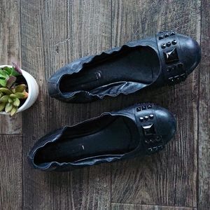 BCBGMAXAZARIA Ballet Flats